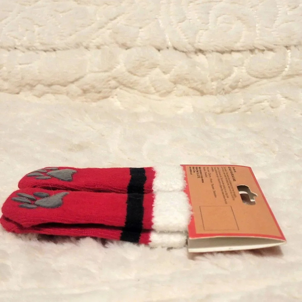 Santa Claus Pet Socks One Size But Definitely for XXS-S Dogs or Cats New on Card